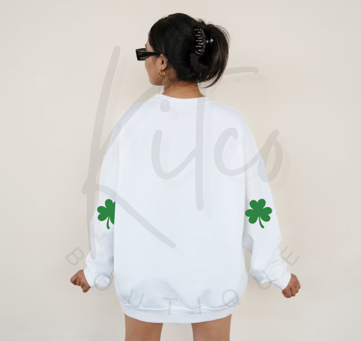 LUCKY SHAMROCKS CREWNECK